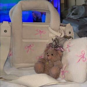 🎀🎀Madden Girl Pink Bow Mini Tote Bag with Charms 🎀🎀